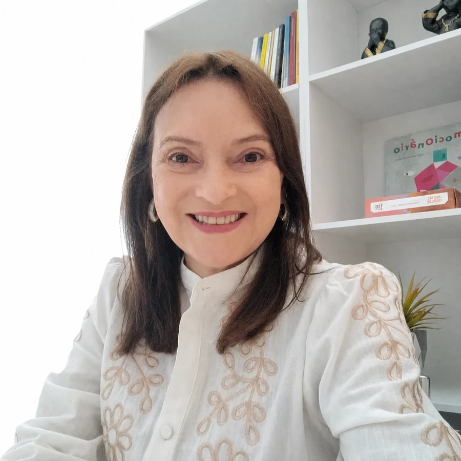 Retrato de Meire em seu escritório